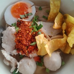 ชายผ่อง ก๋วยเตี๋ยวต้มยำ