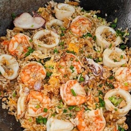 ข้าวผัดทะเล