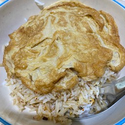 ข้าวผัดพริกเกลือบ้านนอก + ไข่เจียว