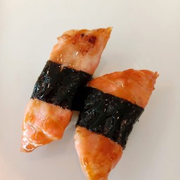 ท้องแซลมอนย่าง