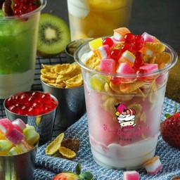 สตรอเบอร์รี่โยเกิร์ต