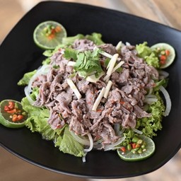 หมูมะนาว Vietnamese Piquant Pork  Salad