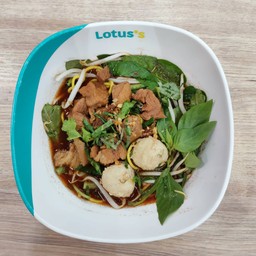 ก๋วยเตี๋ยวเรือหมูตุ๋น (ก๋วยเตี๋ยวเรือยกธง)