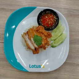 ข้าวมันไก่ทอด (ก๋วยเตี๋ยวต้มยำฮาลาล)