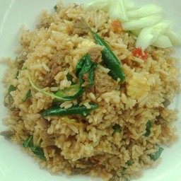 ผัดกระเพราข้าวคลุกไก่,หมู