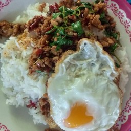 กระเพราหมูสับ