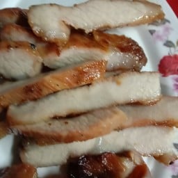 ข้าวหน้าคอหมูย่าง จิ้มแจ่ว