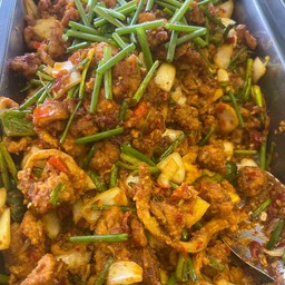 ผัดพริกเผาไก่ปลาหมึก