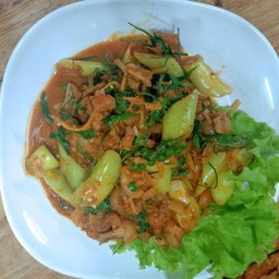 ผัดเผ็ดหมูป่า