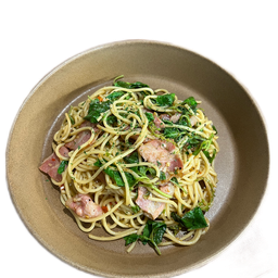 สปาเก็ตตี้พริกแห้งกระเทียมเบคอน