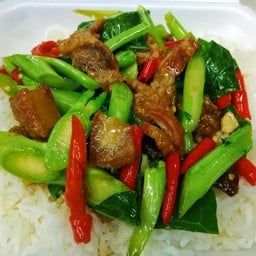 ผัดคะน้า