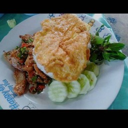 ข้าวลาบหมูกรอบ