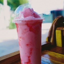 โยเกิร์ตสตอเบอรี่