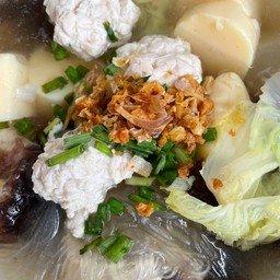 ต้มจืดสาหร่ายวุ้นเส้นหมูสับ (กับข้าว)