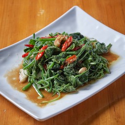 ผัดยอดมะระ