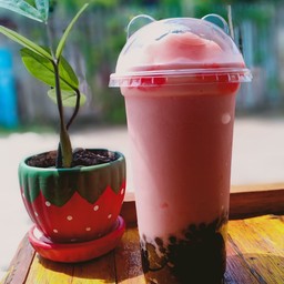 สตอเบอรี่นมสดปั่น