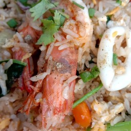 ข้าวผัดกุ้ง!