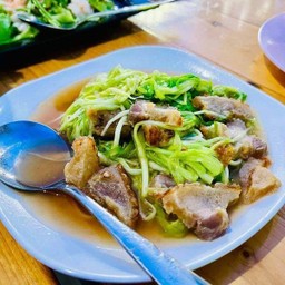 กุ๋ยช่ายหมูกรอบ