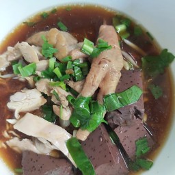 เกาเหลา  ไก่  หมู