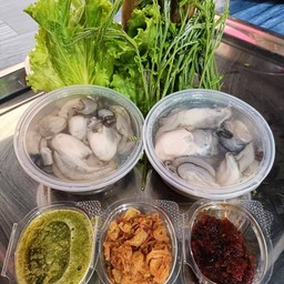 หอยนางรม 2 สหาย