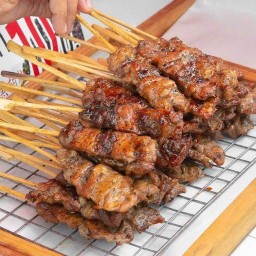 ปาร์ตี้เนื้อย่างน้ำจิ้มแจ่ว&แซลมอนย่างเนย