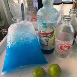 บลูฮาวายมะนาวโซดา