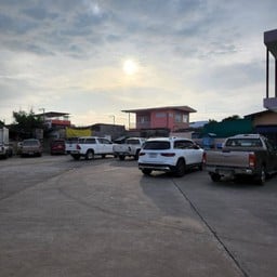 ที่จอดรถ