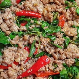 กะเพราหมูสับ