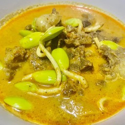 แกงคั่วทิเนื้อวัว