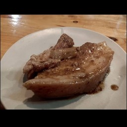 สามชั้นน้ำมันงา