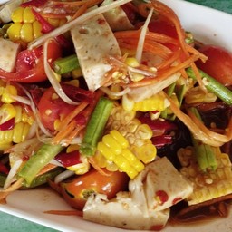 ตำข้าวโพดปูปลาร้า+หมูยอ(ไทย)