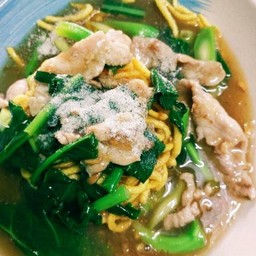 ราดหน้าหมี่กรอบรวมมิตร