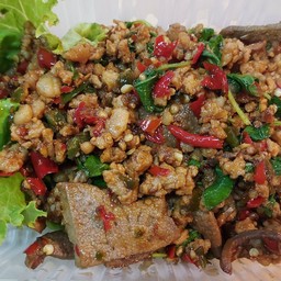 กะเพราหมูสับ (กับข้าว)