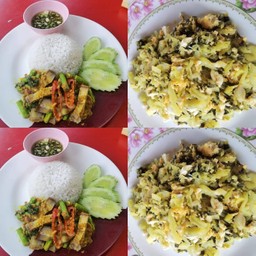 ข้าวสวย+เครื่องแกงหมูกรอบ+ผักกาดดองผัดไก่