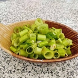 ผักบุ้งลวก