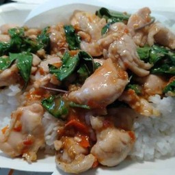 ข้าวกะเพราไก่