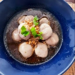 ลูกชิ้นเนื้อลวก