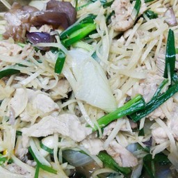 ผัดขิง (กับข้าว)