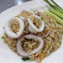 กะเพรา รสมือแม่