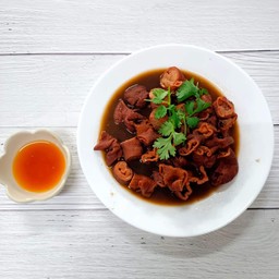 ไส้หมูพะโล้