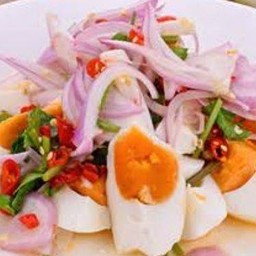 ยำไข่เค็ม