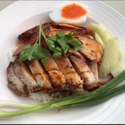 ร้านข้าวหมูแดงหมูกรอบแชมป์โลก(ลุงเอก)
