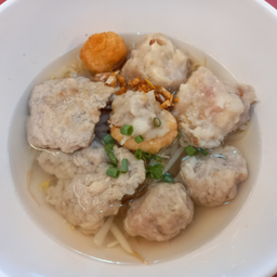 เกาเหลาลูกชิ้นแคะ Deli