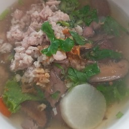 ร้านก๋วยเตี๋ยว ก๋วยจั๊บป้าหน่อย