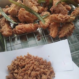 กล้วยทอด มันทอด แม่มาลี