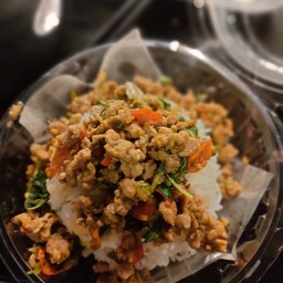 ข้าวกะเพราหมูสับ