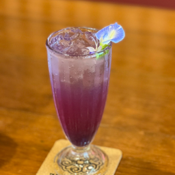 อัญชันน้ำผึ้งมะนาวโซดา