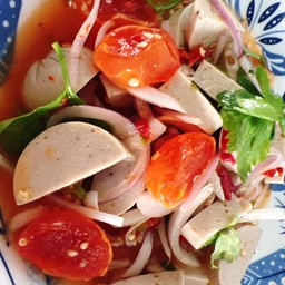 ยำหมูยอไข่แดง