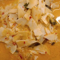 แกงหน่อไม้ดอง