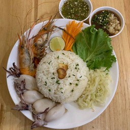 ข้าวหน้าซีฟู้ดบาร์บีคิว